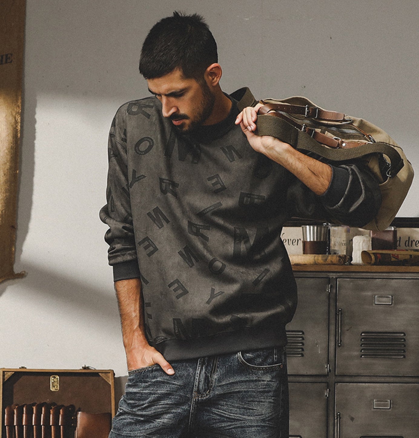 Urban Graphic Print Sweatshirt in Dark Gray