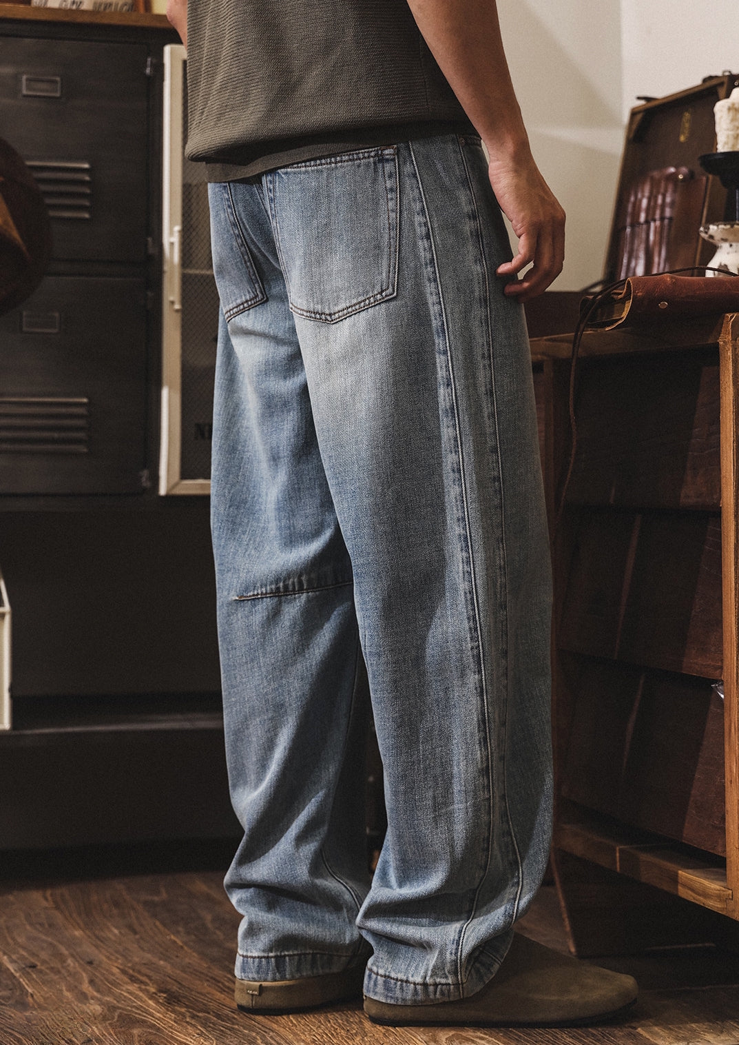 Vintage Wash Jeans in Ash Blue