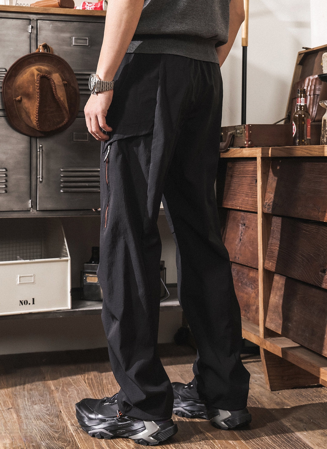 Quick Drying Paratrooper Pants in Black