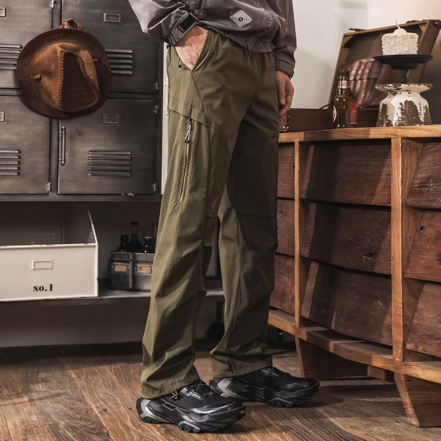 Quick Drying Paratrooper Pants in Military Green