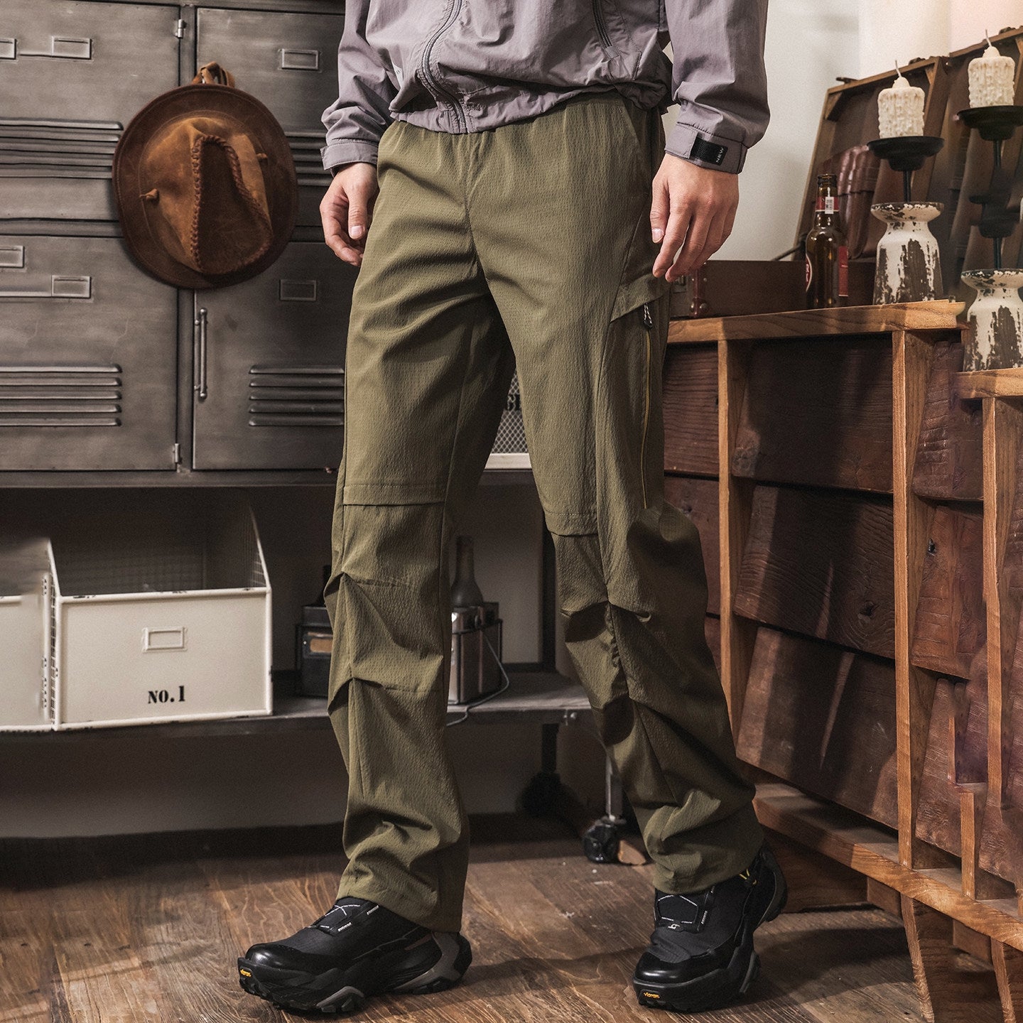 Quick Drying Paratrooper Pants in Military Green