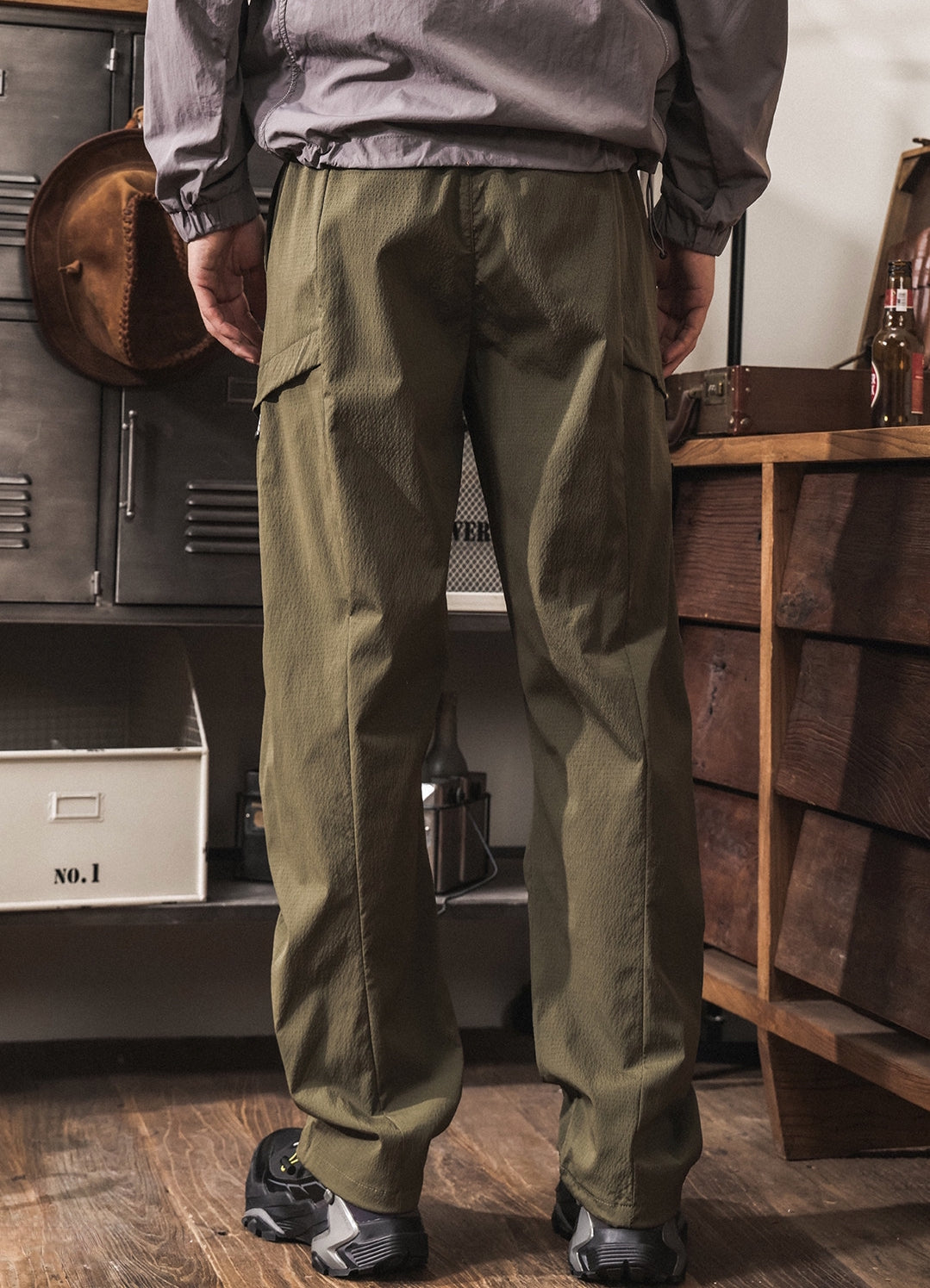 Quick Drying Paratrooper Pants in Military Green