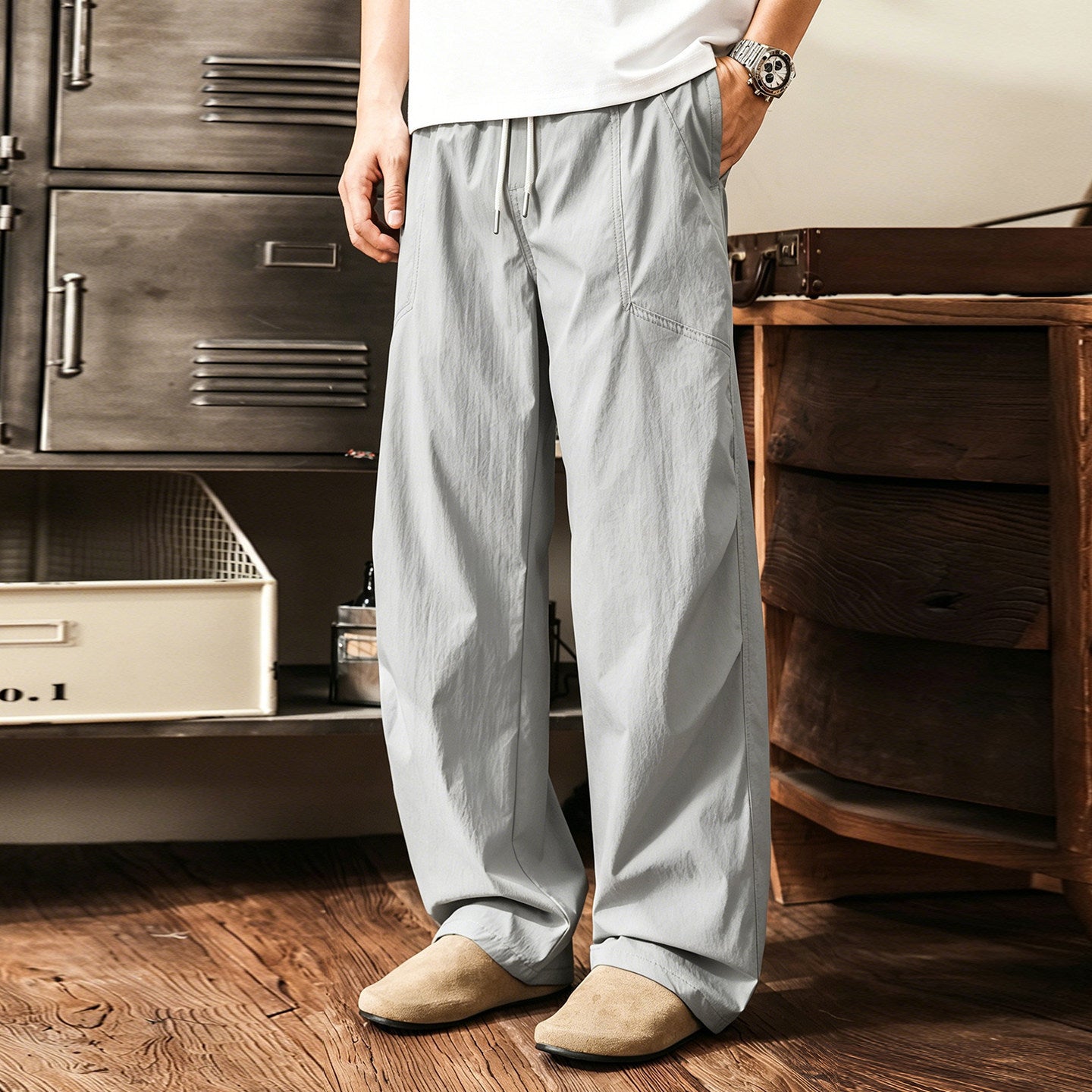 Field Panelled Lightweight Cargo Trousers - LIGHTGRAY