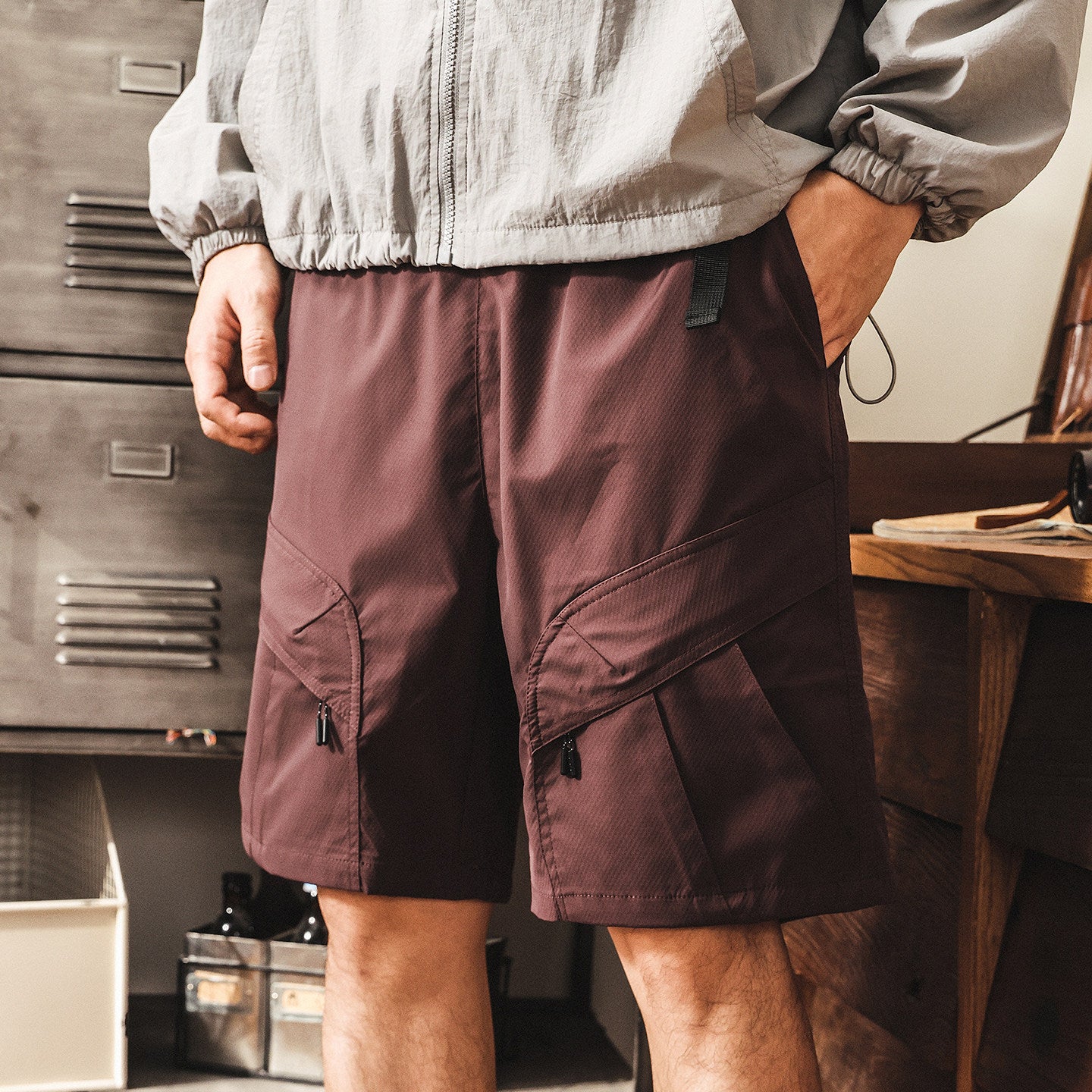 Quick Drying Outdoor Cargo Shorts in Burgundy
