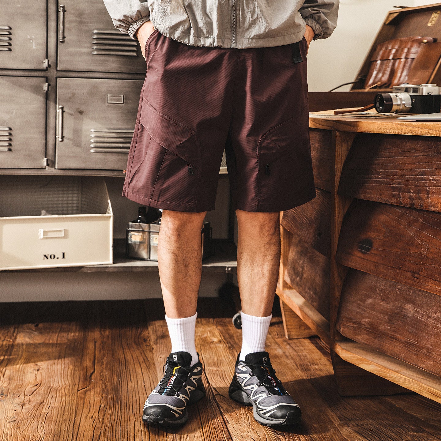 Quick Drying Outdoor Cargo Shorts in Burgundy