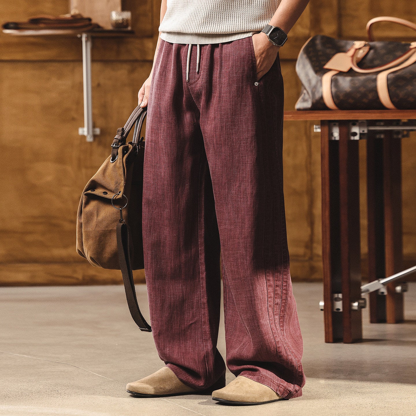 79.8% Lyocell Old Money Linen Pants in Burgundy