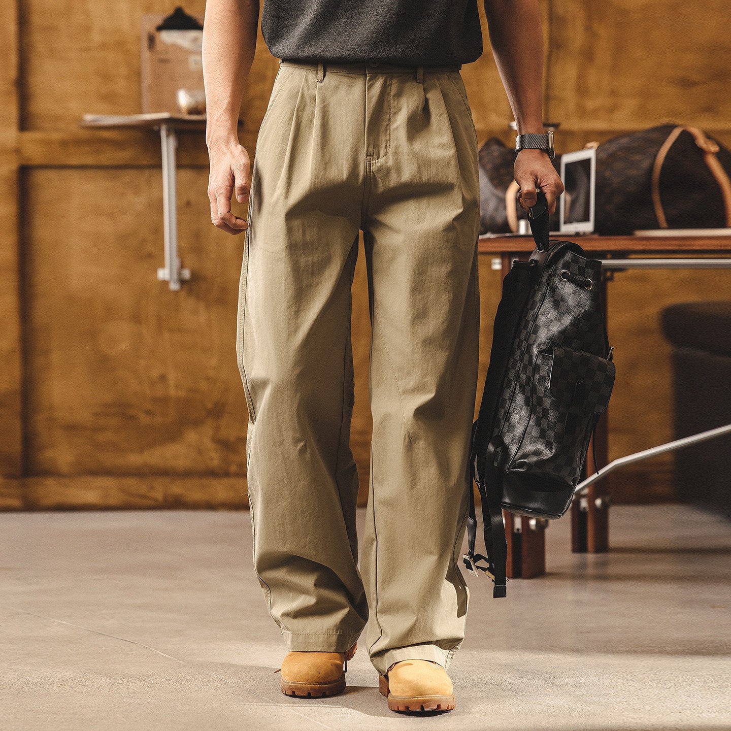 Cool Feel Cotton Light Weight Pleated Cargo Pants - KHAKI