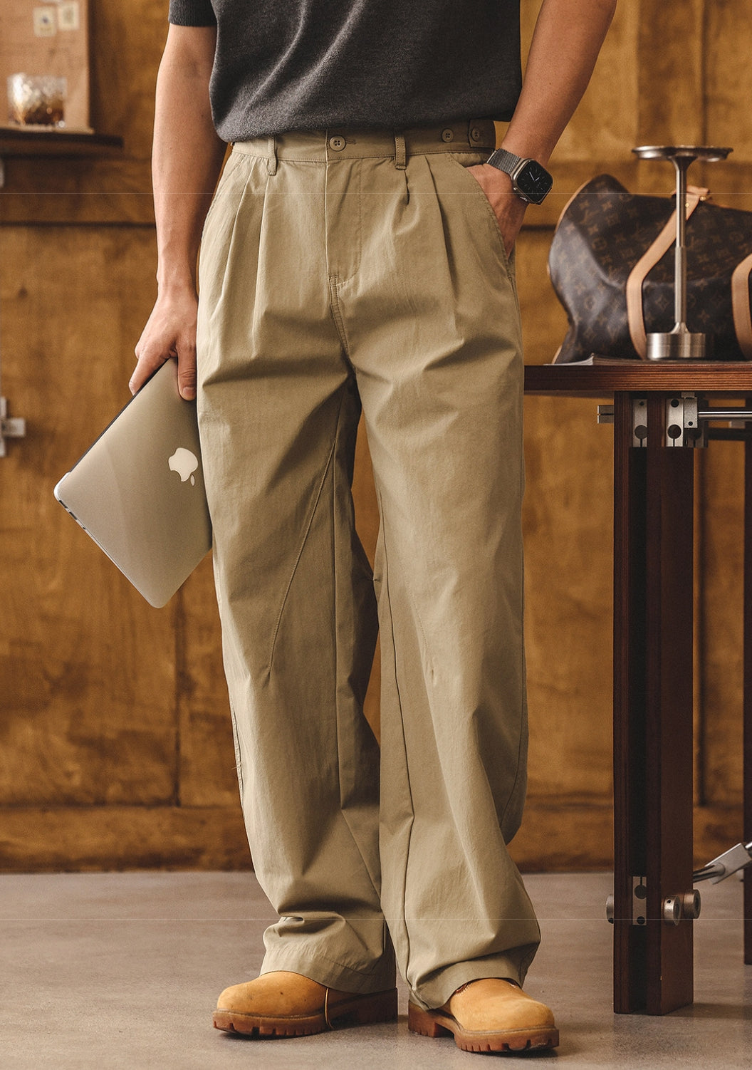 Cool Feel Cotton Light Weight Pleated Cargo Pants - KHAKI