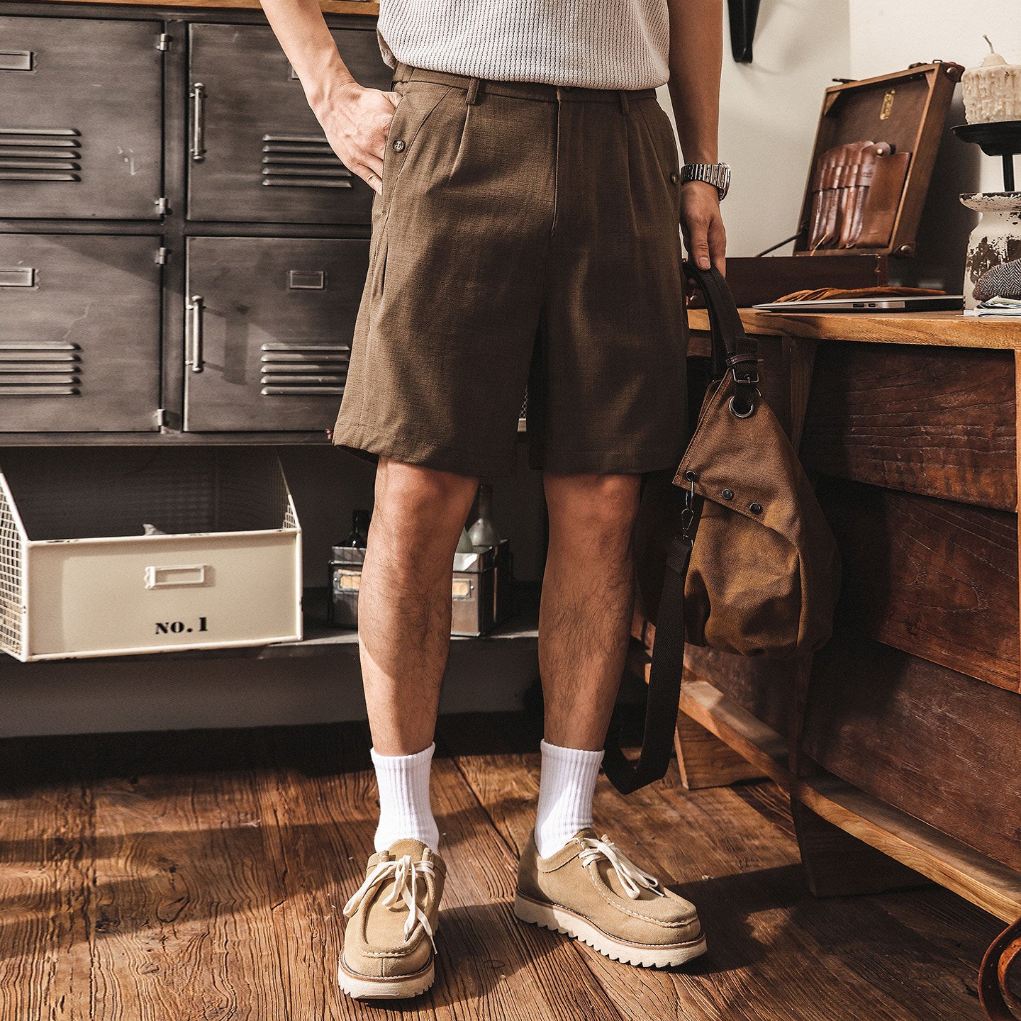 Murray Old Money Style Elasticated Waist Shorts - MOCHA