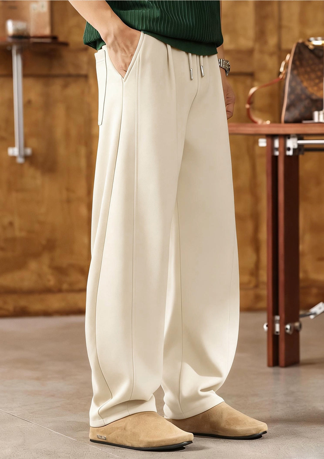 American Vintage Slouchy Curved-Cut Korean Sweatpants - CREAM