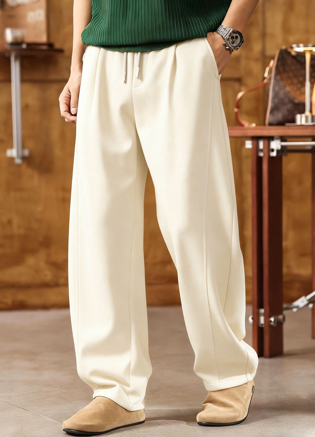 American Vintage Slouchy Curved-Cut Korean Sweatpants - CREAM
