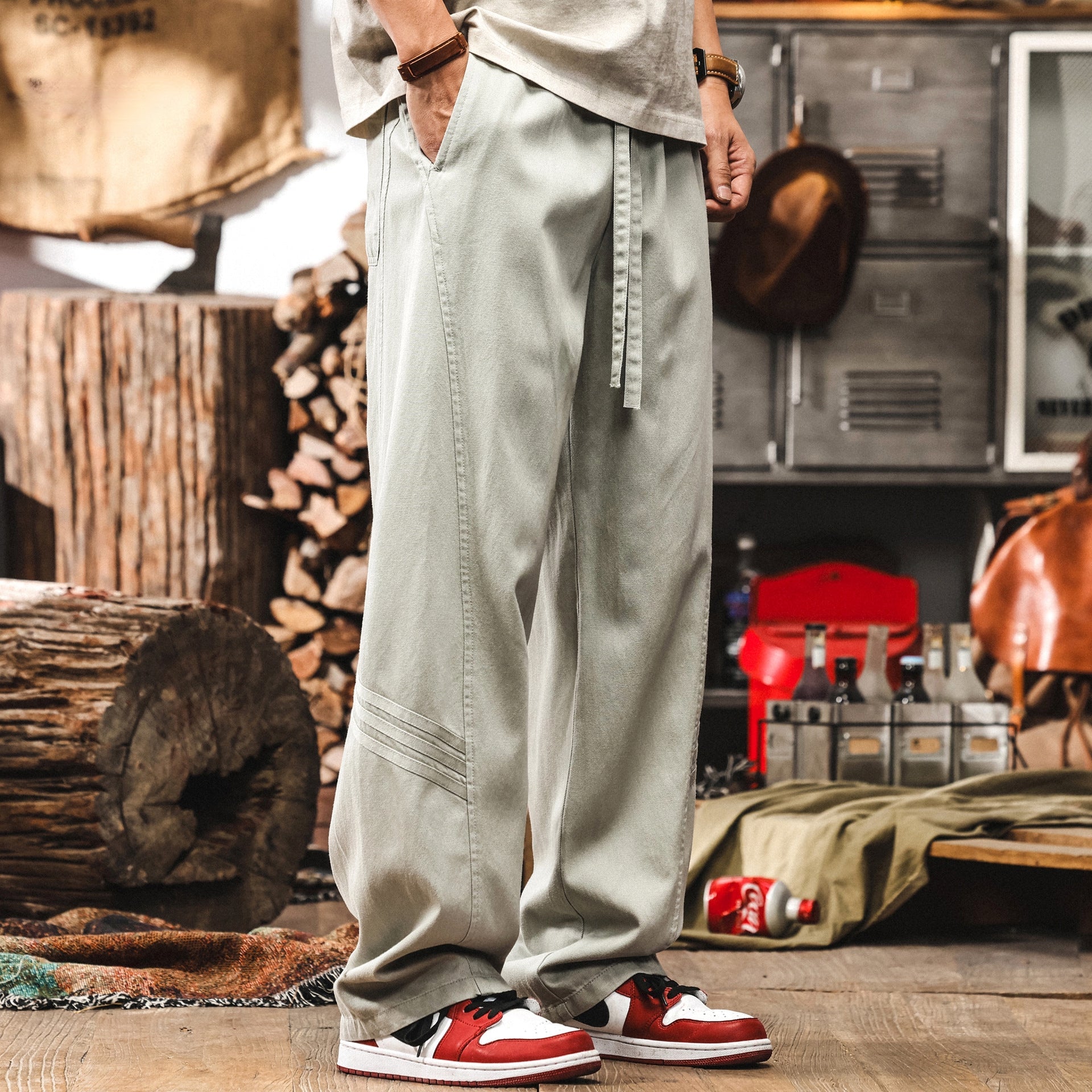 Wear Resistant Wide-Leg Streetwear Pants in Grey