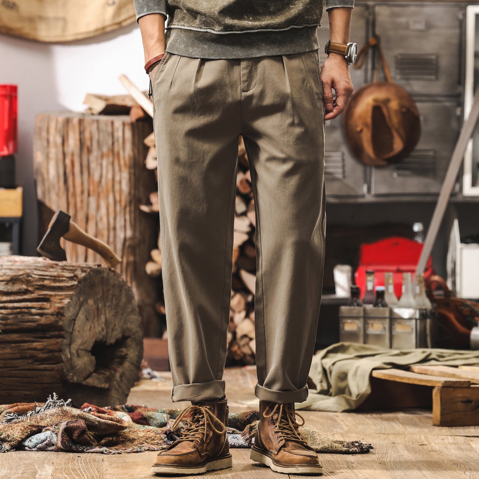 Classic Pleated Chino