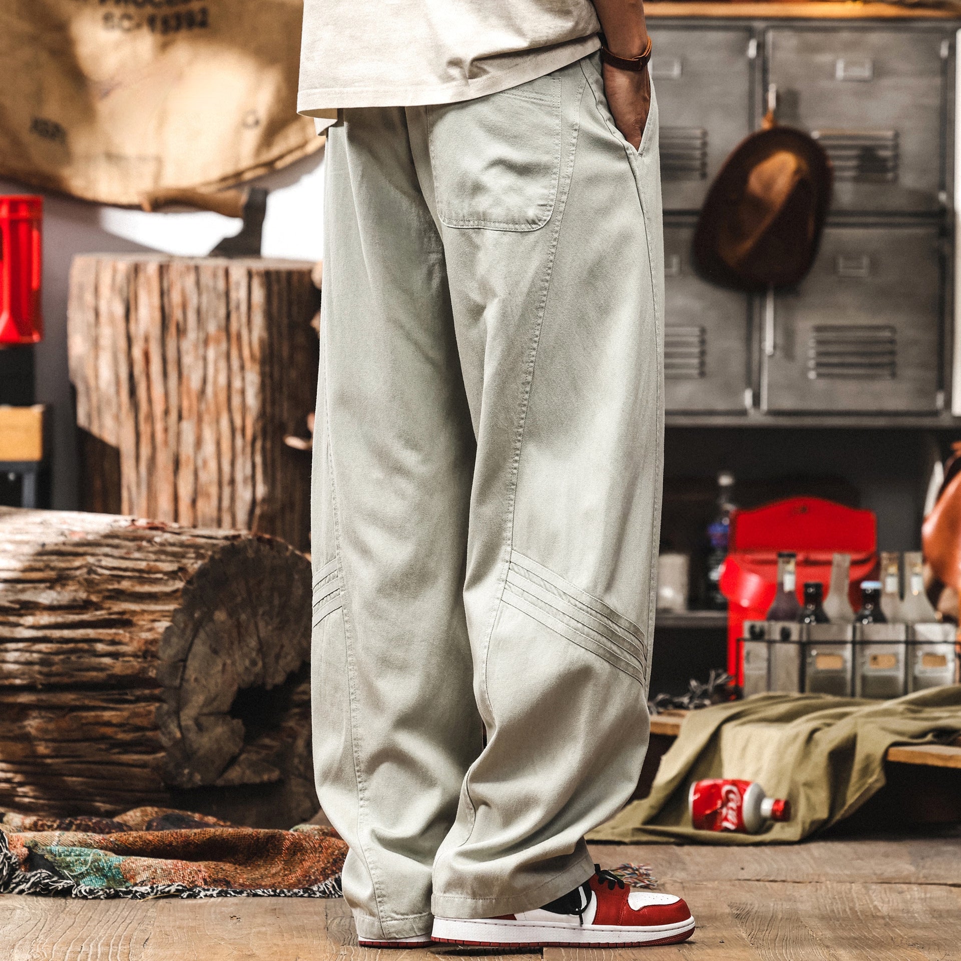 Wear Resistant Wide-Leg Streetwear Pants in Grey