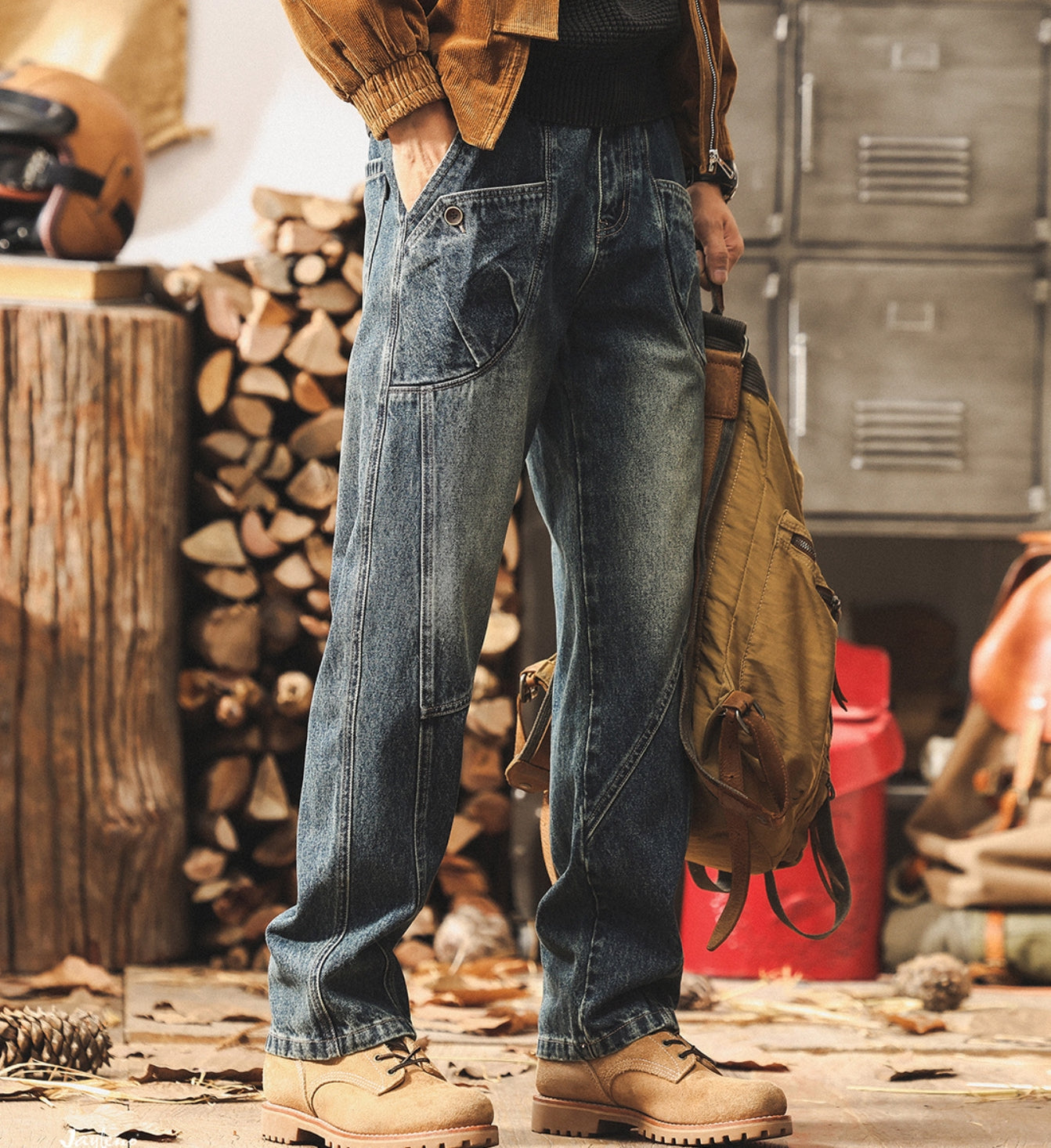 Washed Loose Panelled Jeans